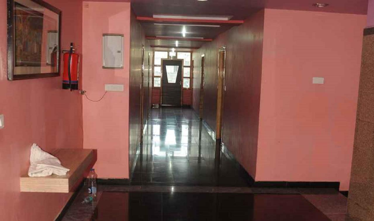 Hotel Bhubaneswari Classic Brahmapur Buitenkant foto